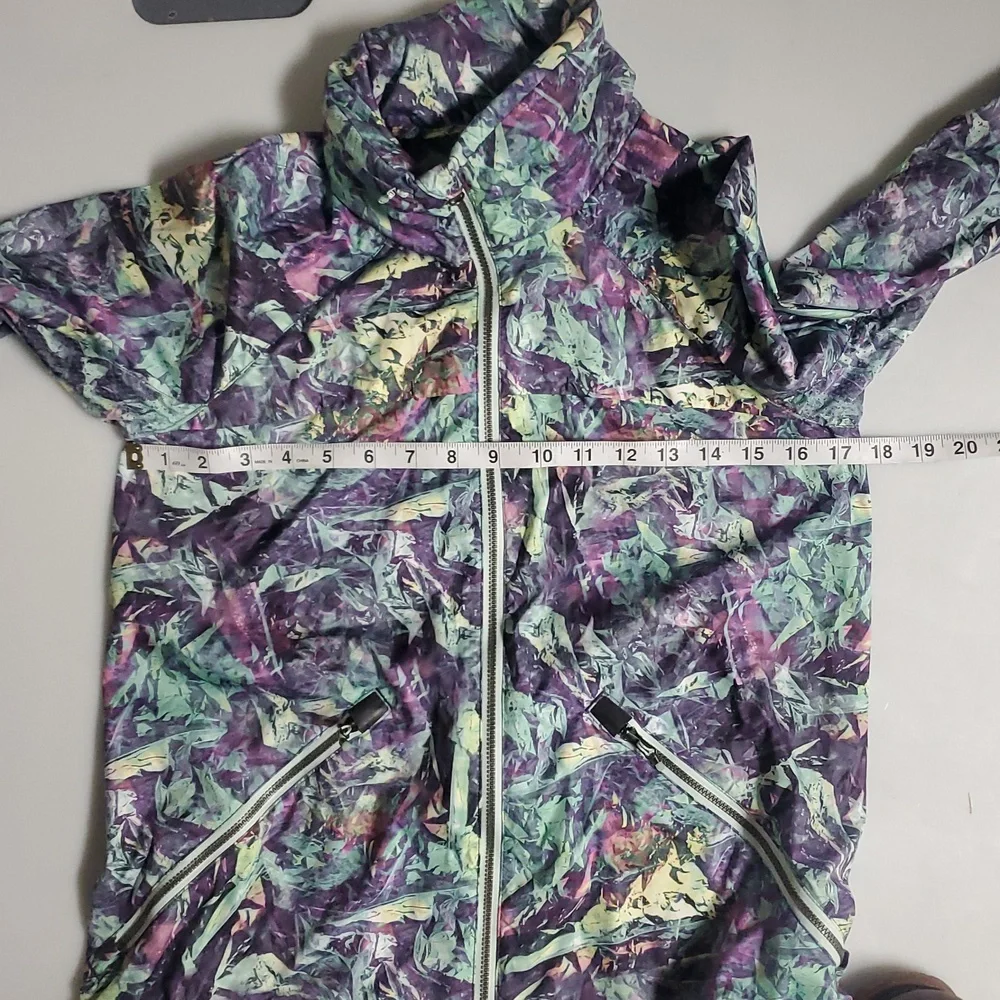 Lululemon Miss Misty Jacket II In Iridescent Multi Size 4